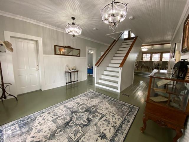 Dabbs Hotel Bed And Breakfast Llano Екстериор снимка