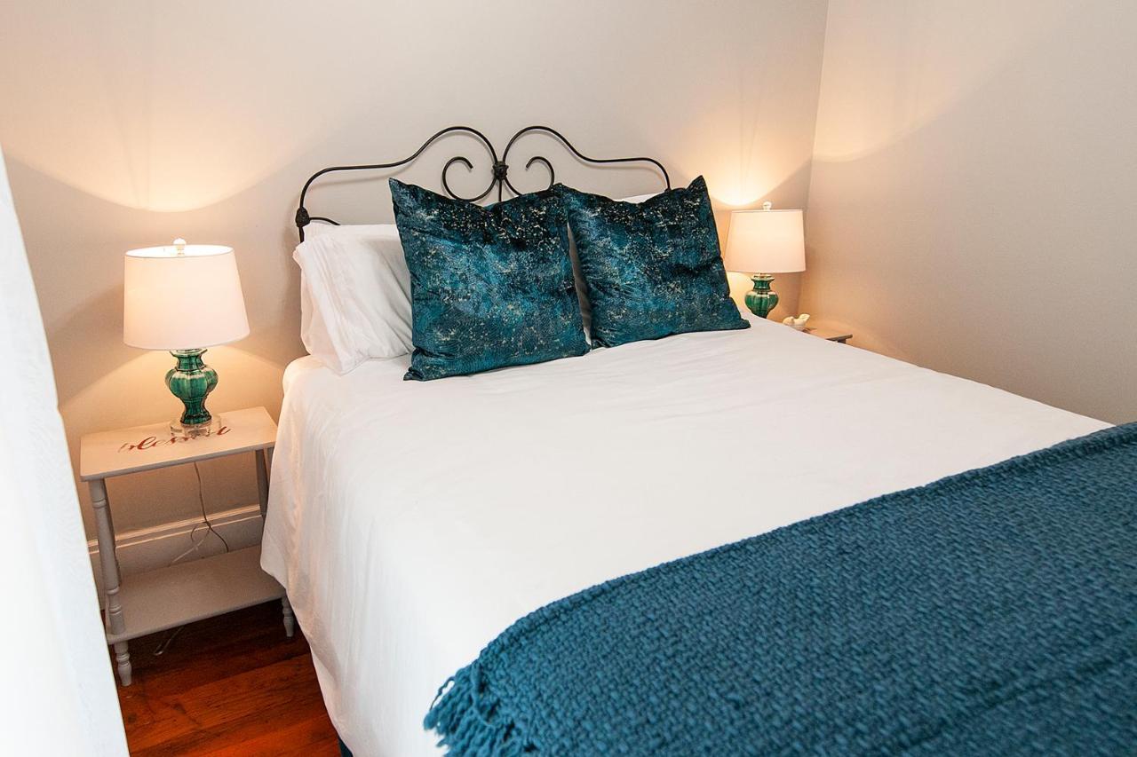 Dabbs Hotel Bed And Breakfast Llano Екстериор снимка