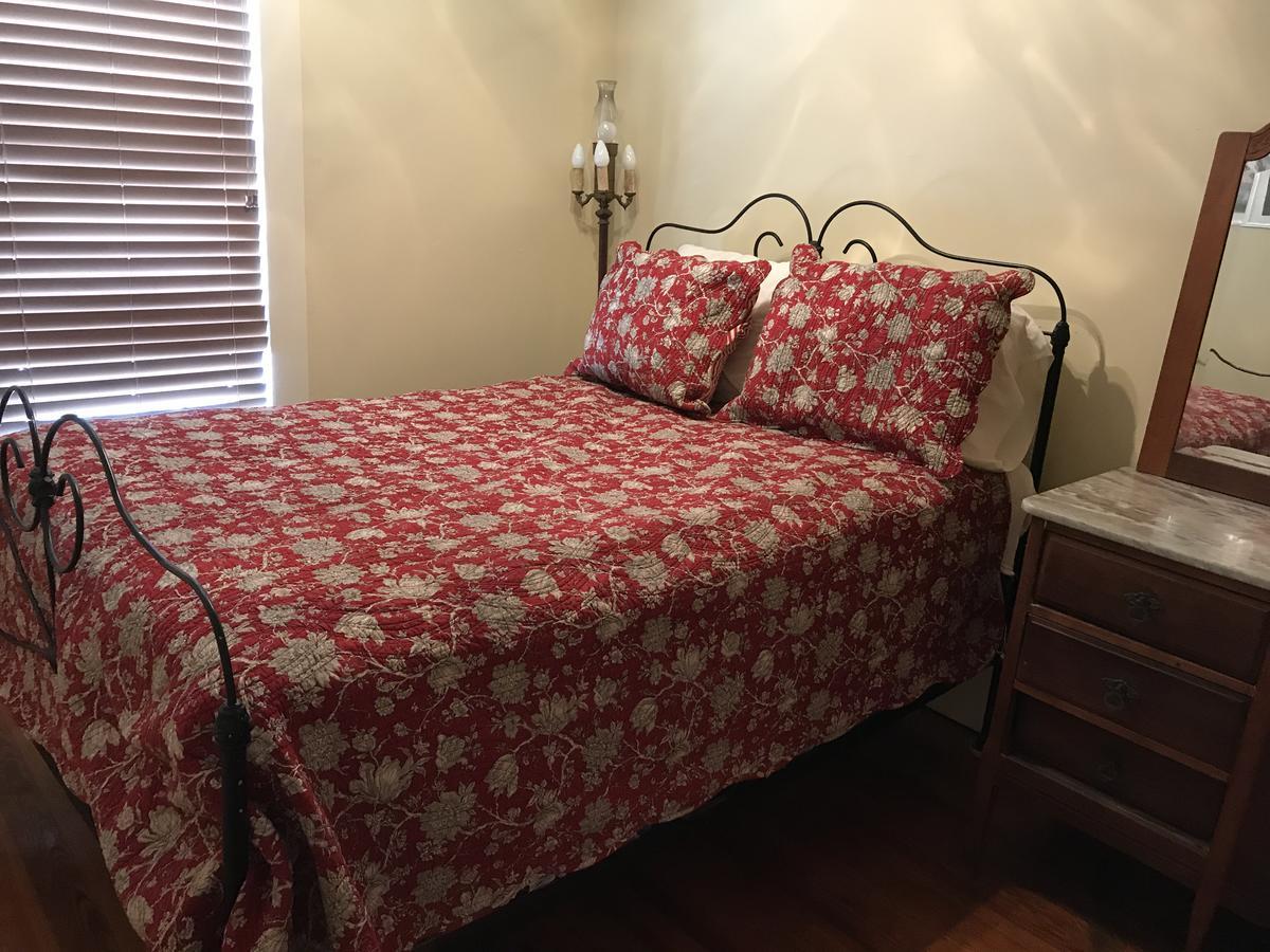 Dabbs Hotel Bed And Breakfast Llano Екстериор снимка