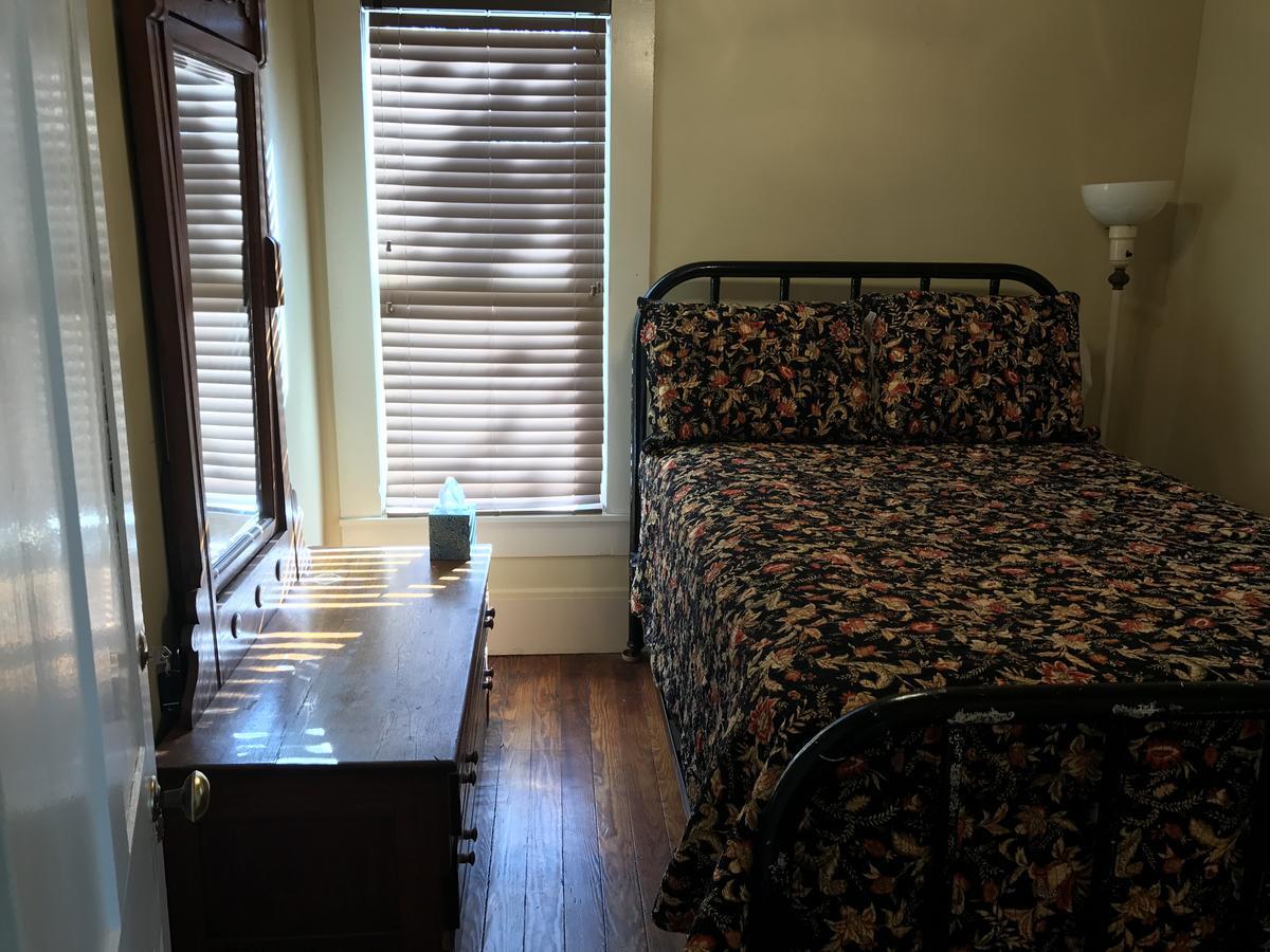 Dabbs Hotel Bed And Breakfast Llano Екстериор снимка